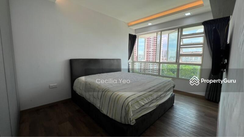 HDB Flat for Sale, 296C Bukit Batok Street 22, SGD 1,088,000 | 99-year lease