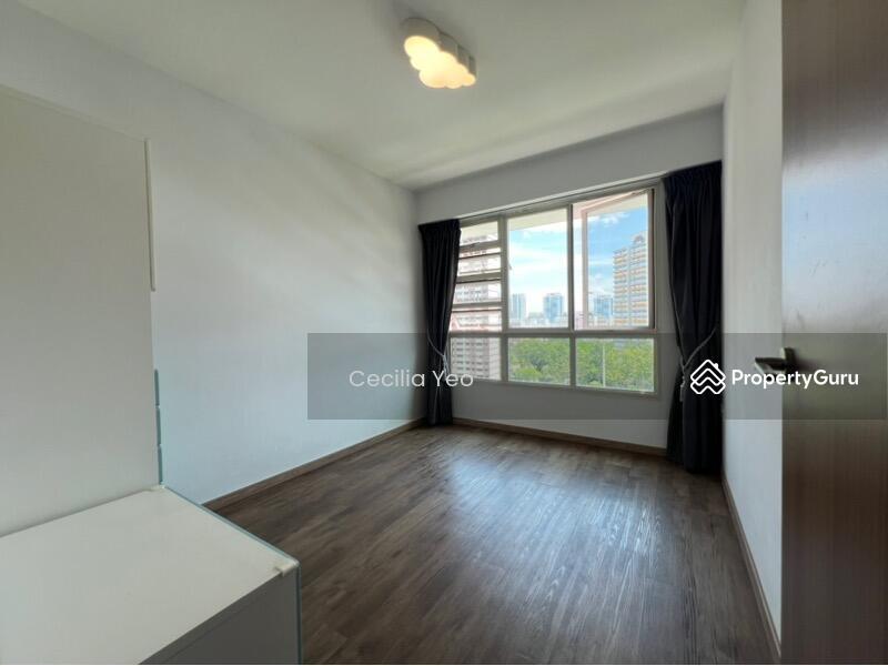 HDB Flat for Sale, 296C Bukit Batok Street 22, SGD 1,088,000 | 99-year lease