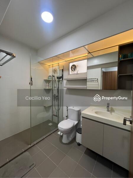 HDB Flat for Sale, 296C Bukit Batok Street 22, SGD 1,088,000 | 99-year lease