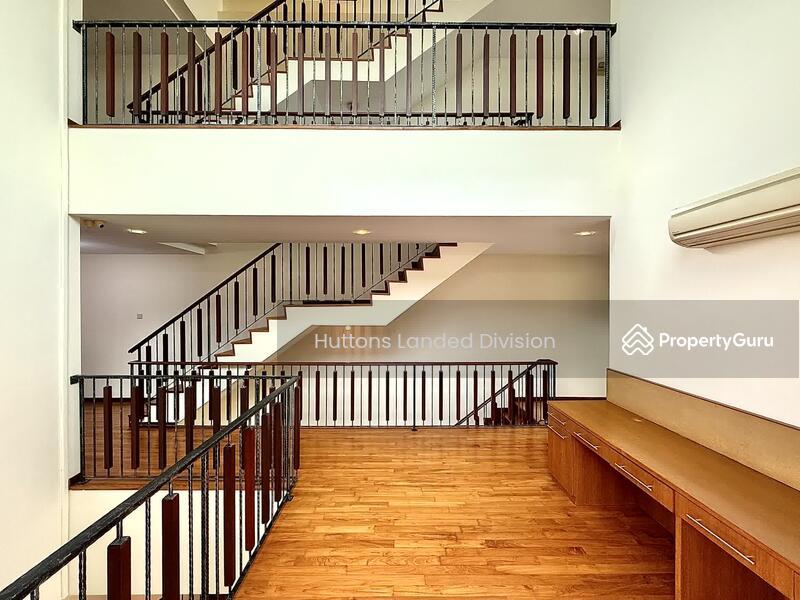 Prop-GPT: Semi-Detached: D19  Only $13XXpsf!  3 Storey Corner Terrace within 1km to Maris Stella & PLMGS