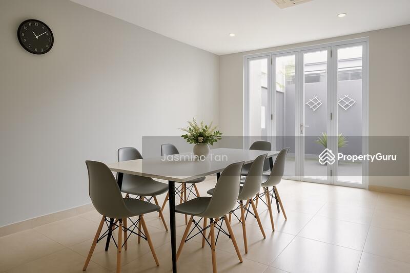 Terrace for Sale, Loyang Villas, SGD 2,550,000 | 99-year lease