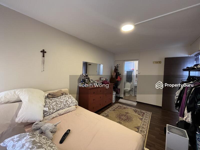 HDB Flat for Sale, 123 Paya Lebar Way, SGD 950,000 | 99-year lease