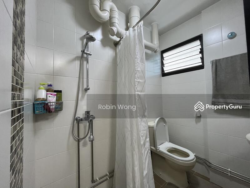 HDB Flat for Sale, 123 Paya Lebar Way, SGD 950,000 | 99-year lease