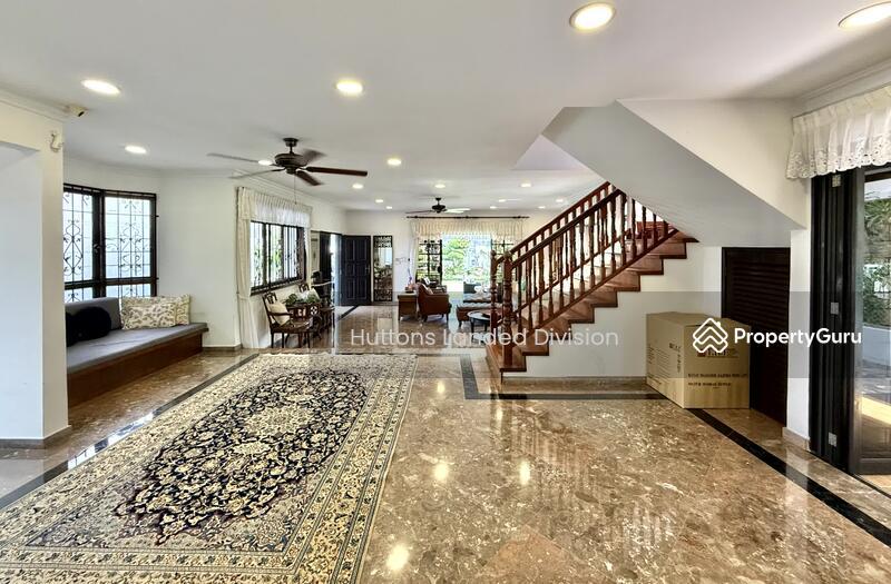 Bungalow for Sale, Rare 8400sf Beautiful Bungalow Plot with 6 Parking Lots in Dist 10, SGD 19,800,000 | Freehold
