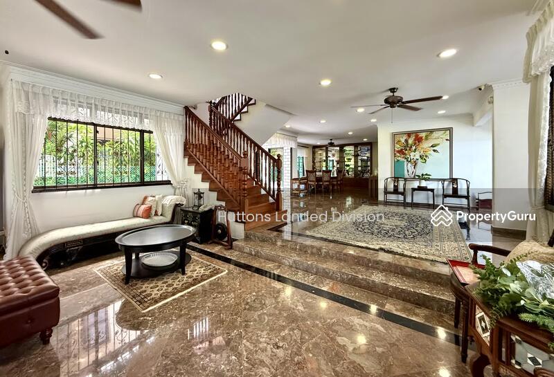 Bungalow for Sale, Rare 8400sf Beautiful Bungalow Plot with 6 Parking Lots in Dist 10, SGD 19,800,000 | Freehold