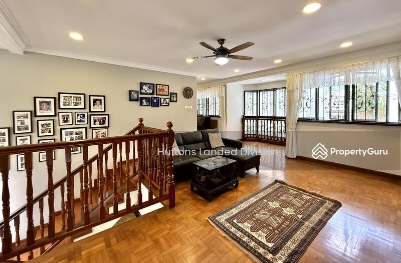 Bungalow for Sale, Rare 8400sf Beautiful Bungalow Plot with 6 Parking Lots in Dist 10, SGD 19,800,000 | Freehold