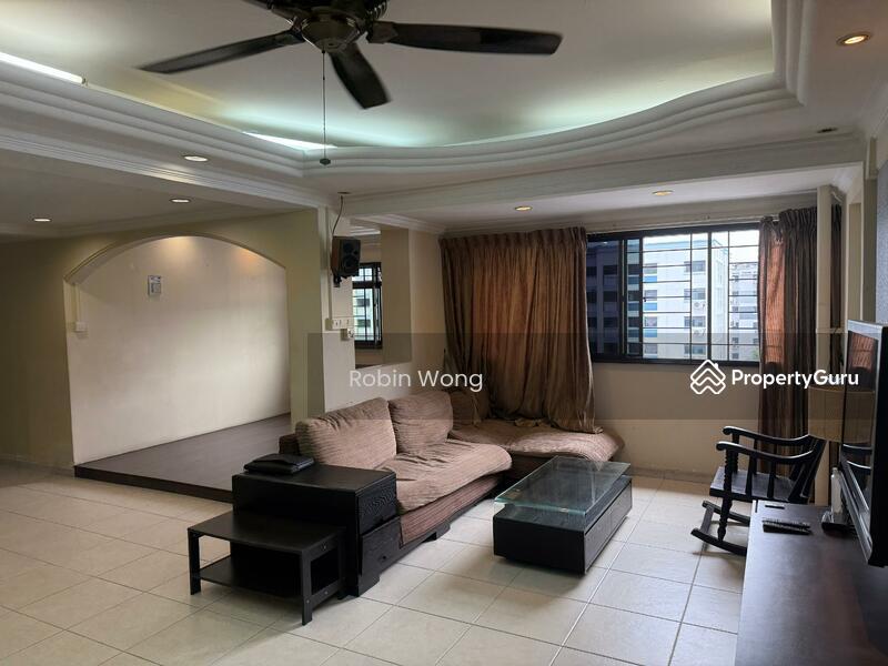 Prop-GPT: HDB Flat: D25  661 Woodlands Ring Road