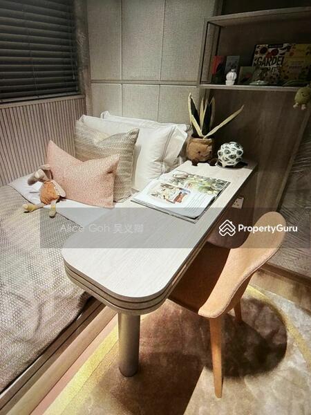 Condominium for Sale, Novo Place, SGD 1,403,000 | 99-year lease
