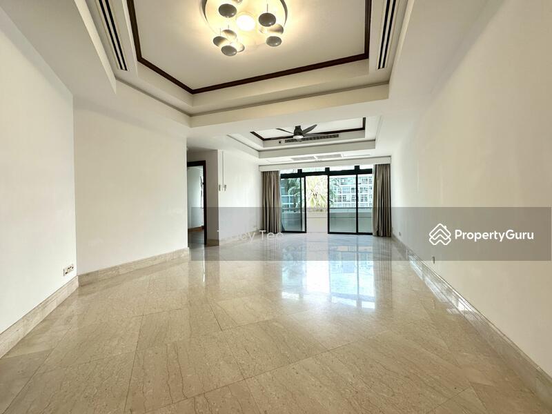 Prop-GPT: Condominium: D10  Valley Park