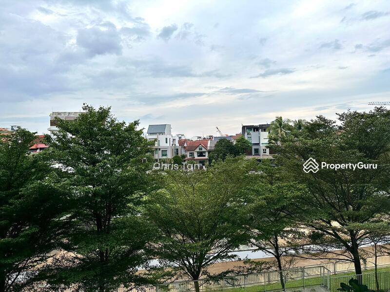 Prop-GPT: Executive Condominium: D27 Yishun 1 Canberra