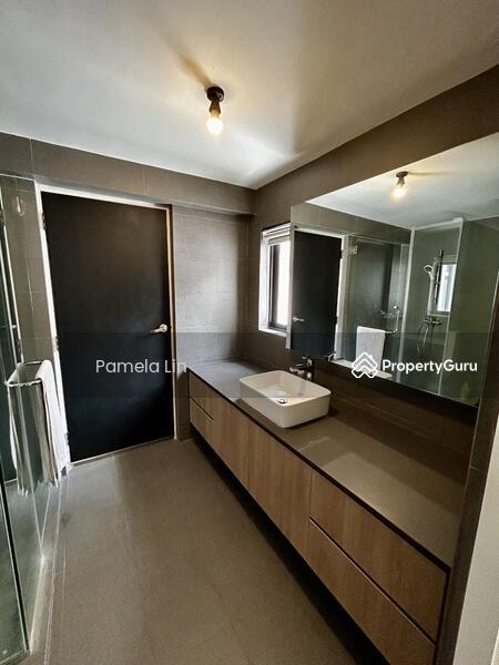 HDB Flat for Sale, 82 Tiong Poh Road, SGD 1,250,000 | 99-year lease