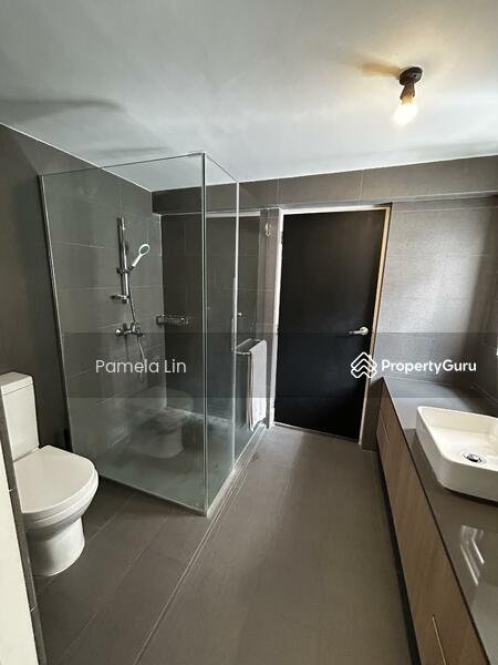 HDB Flat for Sale, 82 Tiong Poh Road, SGD 1,250,000 | 99-year lease