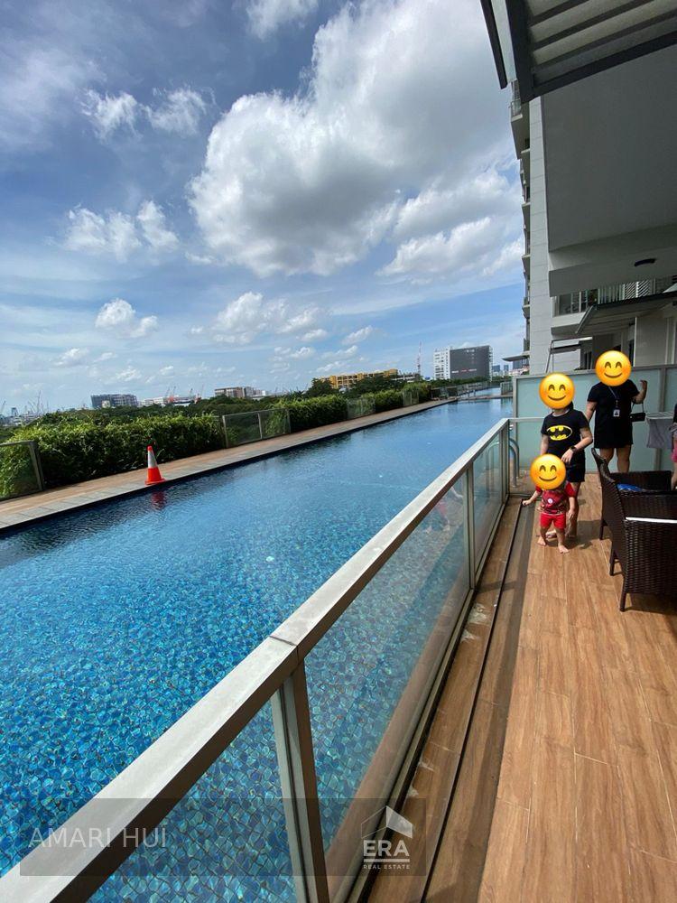 Prop-GPT: Condominium:   West Coast Crescent Seahill For Sale
