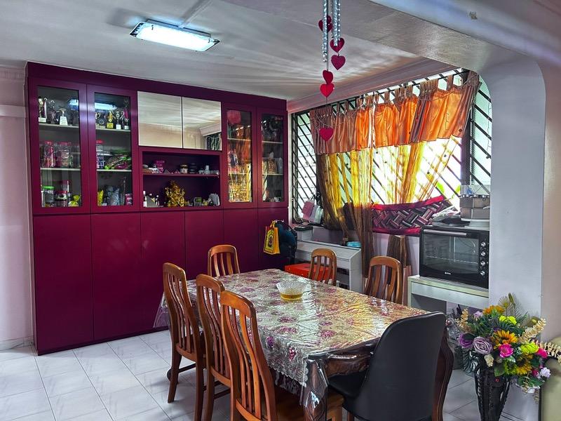 HDB Apartment for Sale, 946 Jurong West Street 91 HDB Apartment For Sale, $530,000, 3 Bed 2 Bath 1,108 sqft $478.00 psf, SGD 530,000 | 99-year Leasehold