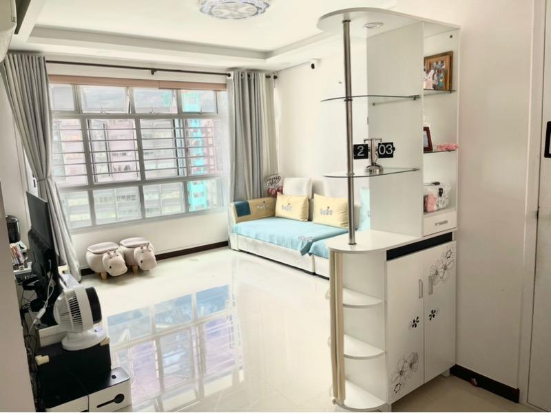 Prop-GPT: HDB Apartment: D22  166b yung kuang road