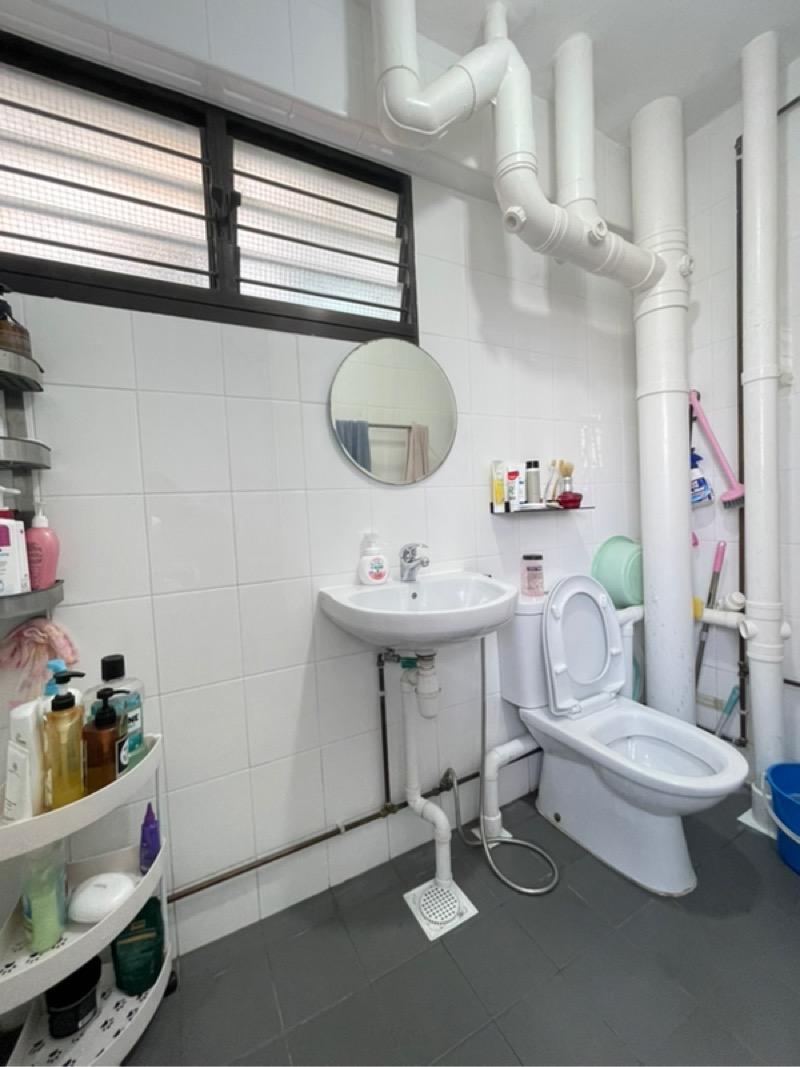 710 Hougang Avenue 2 HDB Apartment For Sale, $768,000, 3 Bed 2 Bath 1,356 sqft $566.00 psf