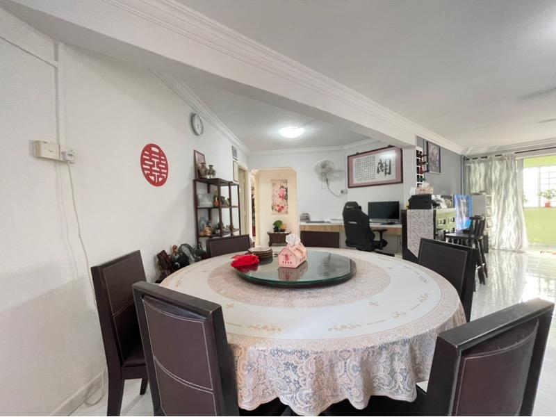 710 Hougang Avenue 2 HDB Apartment For Sale, $768,000, 3 Bed 2 Bath 1,356 sqft $566.00 psf