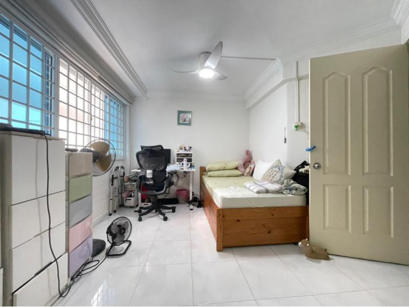 710 Hougang Avenue 2 HDB Apartment For Sale, $768,000, 3 Bed 2 Bath 1,356 sqft $566.00 psf