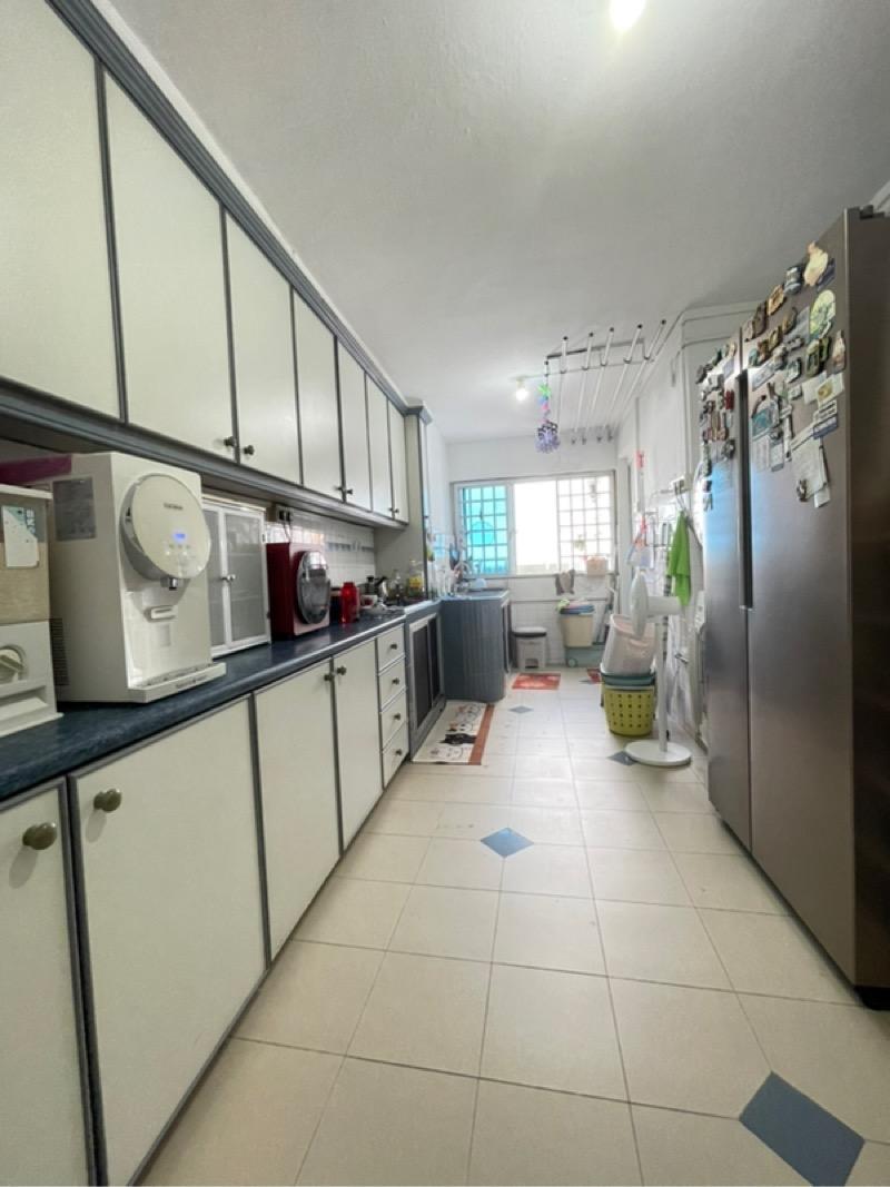 710 Hougang Avenue 2 HDB Apartment For Sale, $768,000, 3 Bed 2 Bath 1,356 sqft $566.00 psf