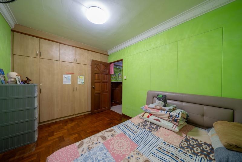 HDB Apartment for Sale, 11 Chai Chee Road HDB Apartment For Sale, $925,000, 3 Bed 2 Bath 1,291 sqft $717.00 psf, SGD 925,000 | 99-year Leasehold
