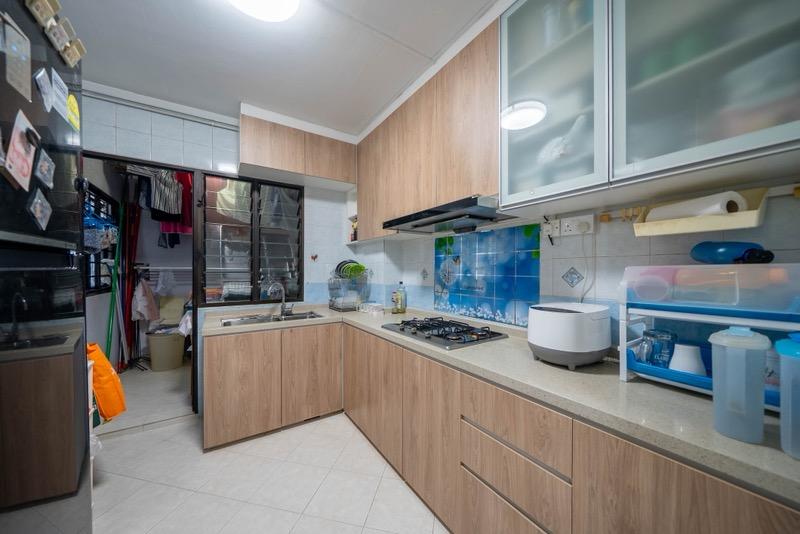 HDB Apartment for Sale, 11 Chai Chee Road HDB Apartment For Sale, $925,000, 3 Bed 2 Bath 1,291 sqft $717.00 psf, SGD 925,000 | 99-year Leasehold