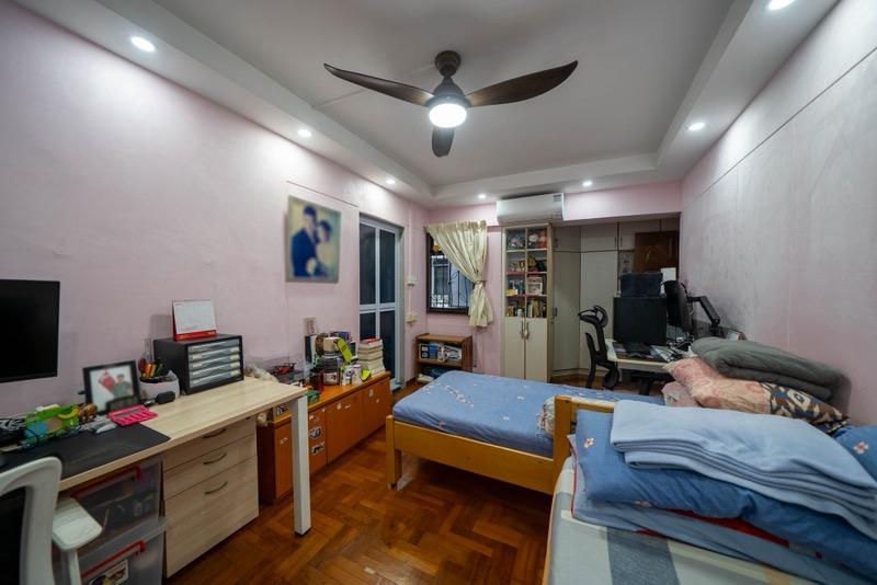 HDB Apartment for Sale, 11 Chai Chee Road HDB Apartment For Sale, $925,000, 3 Bed 2 Bath 1,291 sqft $717.00 psf, SGD 925,000 | 99-year Leasehold