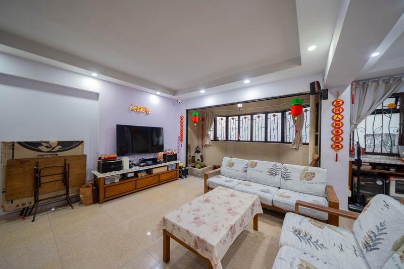 HDB Apartment for Sale, 11 Chai Chee Road HDB Apartment For Sale, $925,000, 3 Bed 2 Bath 1,291 sqft $717.00 psf, SGD 925,000 | 99-year Leasehold