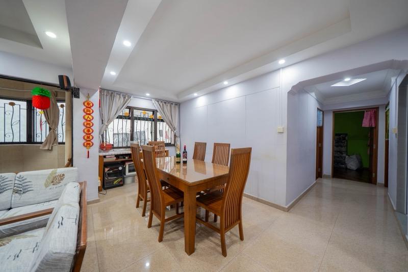 HDB Apartment for Sale, 11 Chai Chee Road HDB Apartment For Sale, $925,000, 3 Bed 2 Bath 1,291 sqft $717.00 psf, SGD 925,000 | 99-year Leasehold