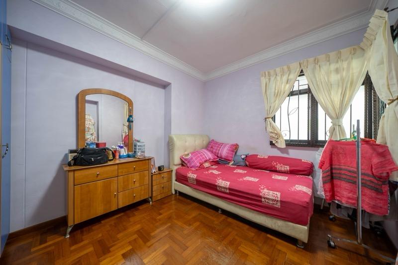 HDB Apartment for Sale, 11 Chai Chee Road HDB Apartment For Sale, $925,000, 3 Bed 2 Bath 1,291 sqft $717.00 psf, SGD 925,000 | 99-year Leasehold