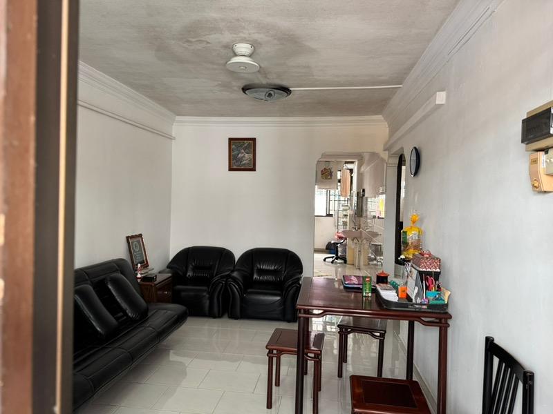 HDB Apartment for Sale, 38 Circuit Road HDB Apartment For Sale, $365,000, 2 Bed 2 Bath 645 sqft $566.00 psf, SGD 365,000 | 99-year Leasehold