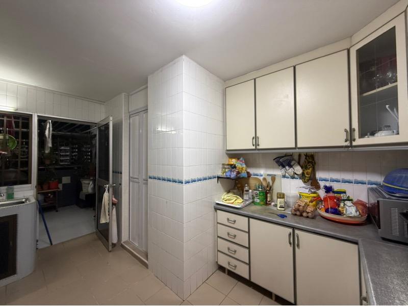 HDB Apartment for Sale: D18, 520889