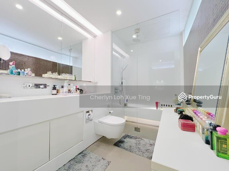 Condominium for Sale: D09, 239555
