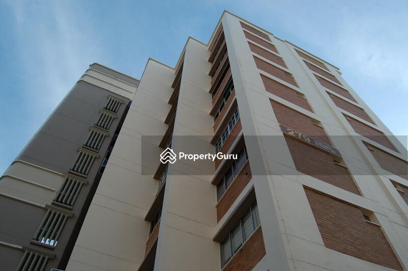HDB Flat for Sale, 279 Tampines Street 22, SGD 595,000 | 99-year lease