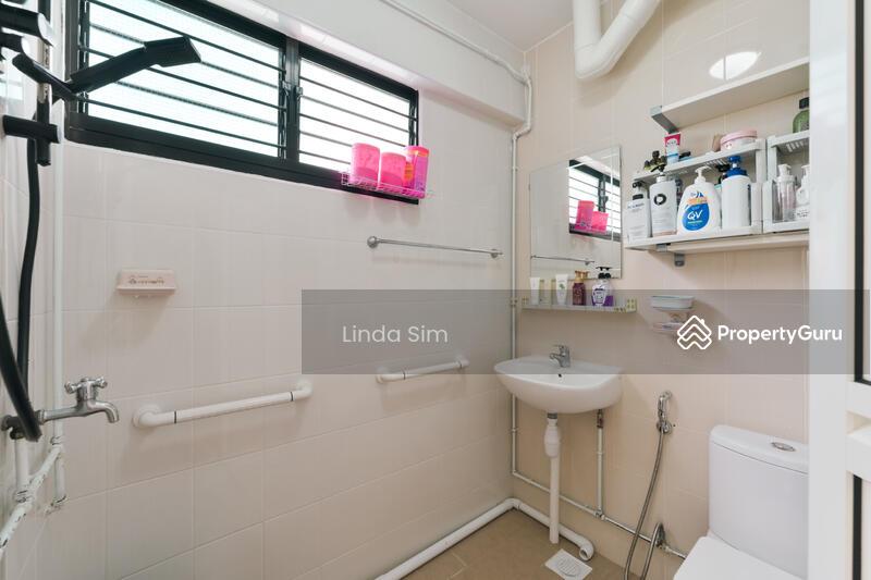 HDB Flat for Sale, 279 Tampines Street 22, SGD 595,000 | 99-year lease