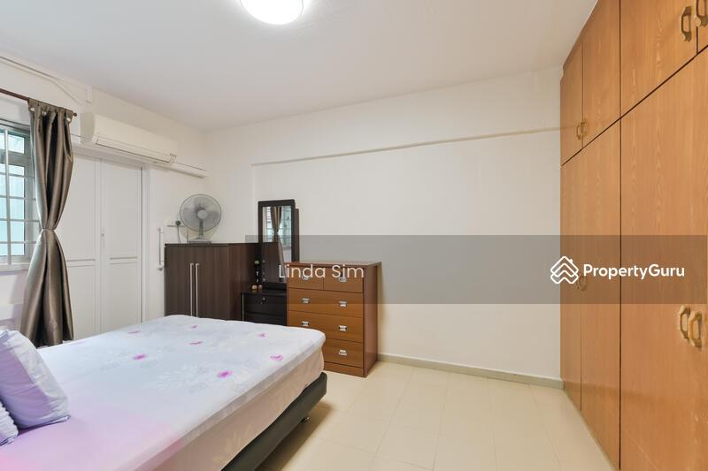 HDB Flat for Sale, 279 Tampines Street 22, SGD 595,000 | 99-year lease