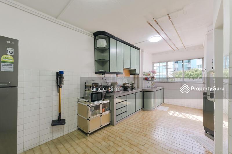 HDB Flat for Sale, 279 Tampines Street 22, SGD 595,000 | 99-year lease