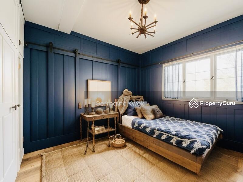 Prop-GPT: HDB Flat:   EM (Exec Maisonette) HDB for sale in Clementi