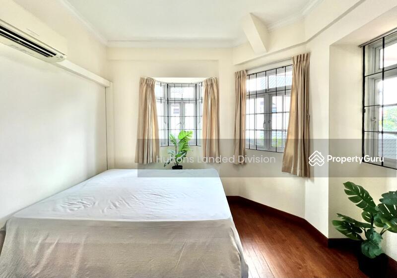 Semi-Detached for Sale: D15, 438986
