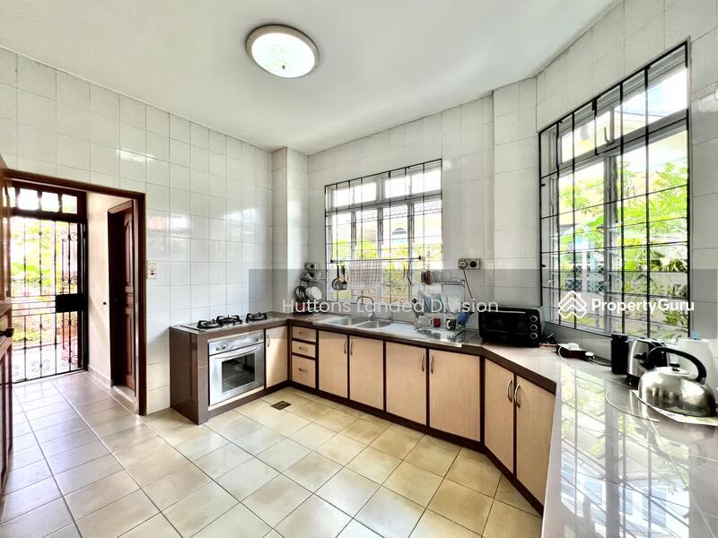 Semi-Detached for Sale: D15, 438986