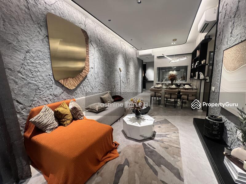 Prop-GPT: Condominium: D22  The LakeGarden Residences
