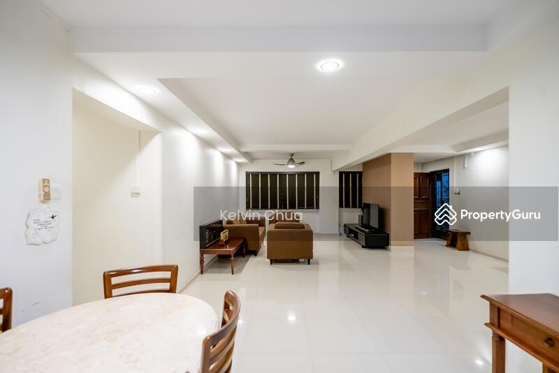 HDB Flat for Sale, CHEAP EA 631 Yishun Street 61, SGD 1,080,000 | 99-year lease