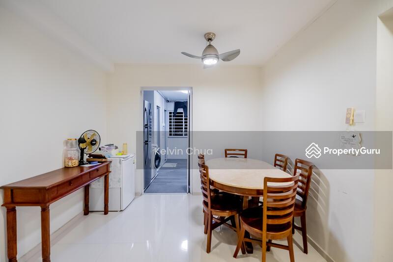 HDB Flat for Sale, CHEAP EA 631 Yishun Street 61, SGD 1,080,000 | 99-year lease