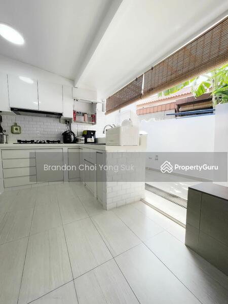 HDB Flat for Sale: D12, 320053