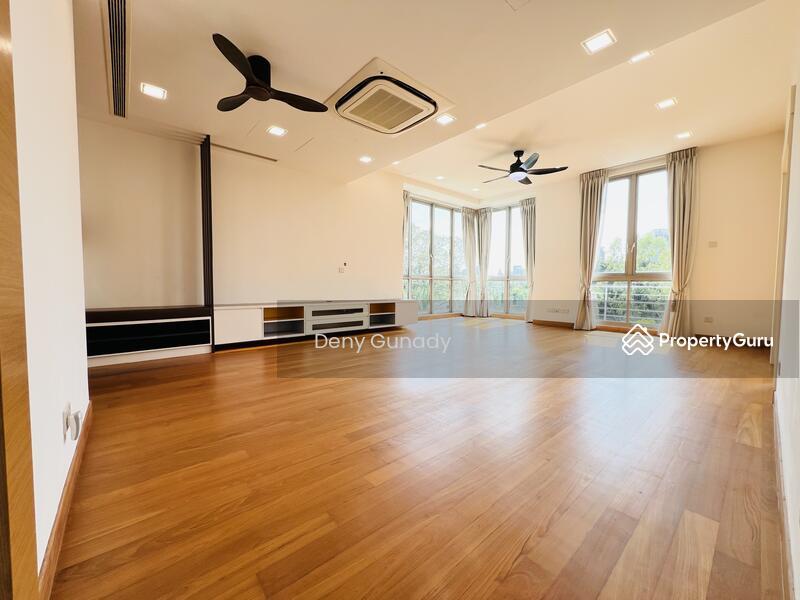 Prop-GPT: Condominium: D10  The Equatorial