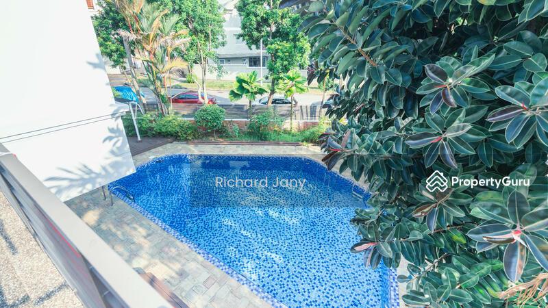 Detached for Sale,  Newly renovated quiet bungalow subdivisable corner unbounded high ground plot, SGD 11,180,000 | Freehold
