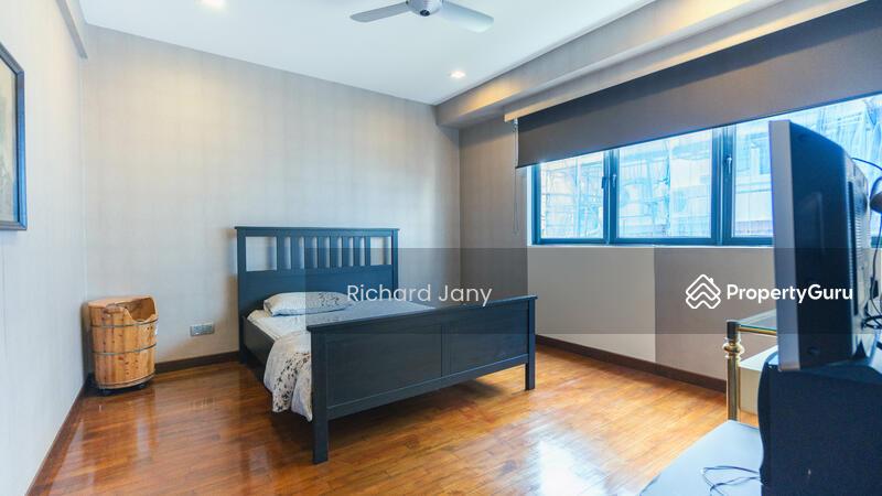 Detached for Sale,  Newly renovated quiet bungalow subdivisable corner unbounded high ground plot, SGD 11,180,000 | Freehold