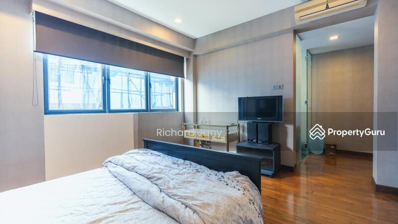 Detached for Sale,  Newly renovated quiet bungalow subdivisable corner unbounded high ground plot, SGD 11,180,000 | Freehold