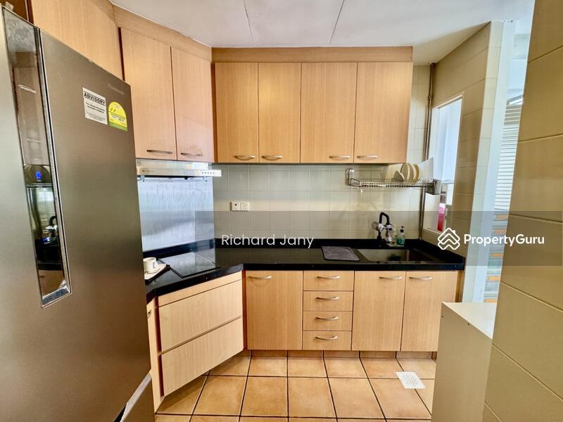 Apartment for Sale: D10, 249114