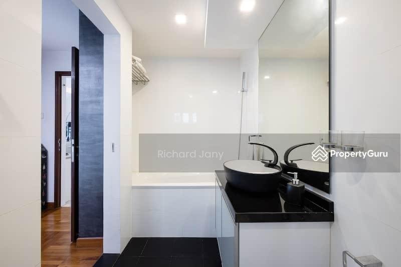 Apartment for Sale: D10, 249114