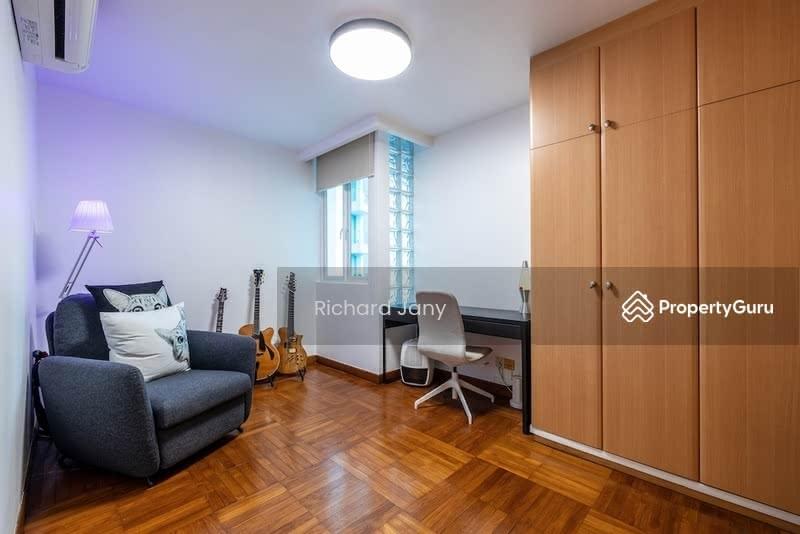 Apartment for Sale: D10, 249114